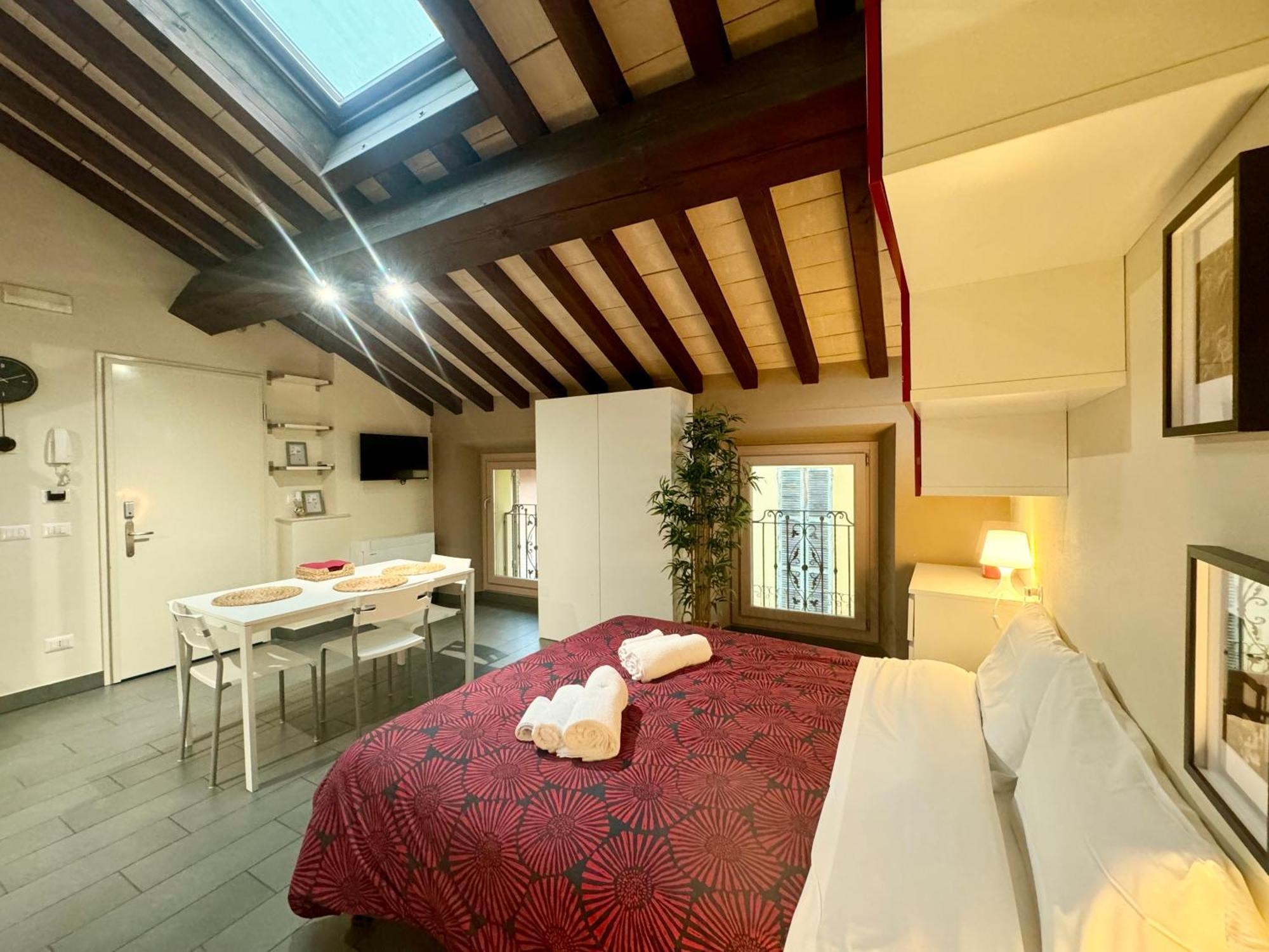 Niki O. Apartments Πάρμα Δωμάτιο φωτογραφία
