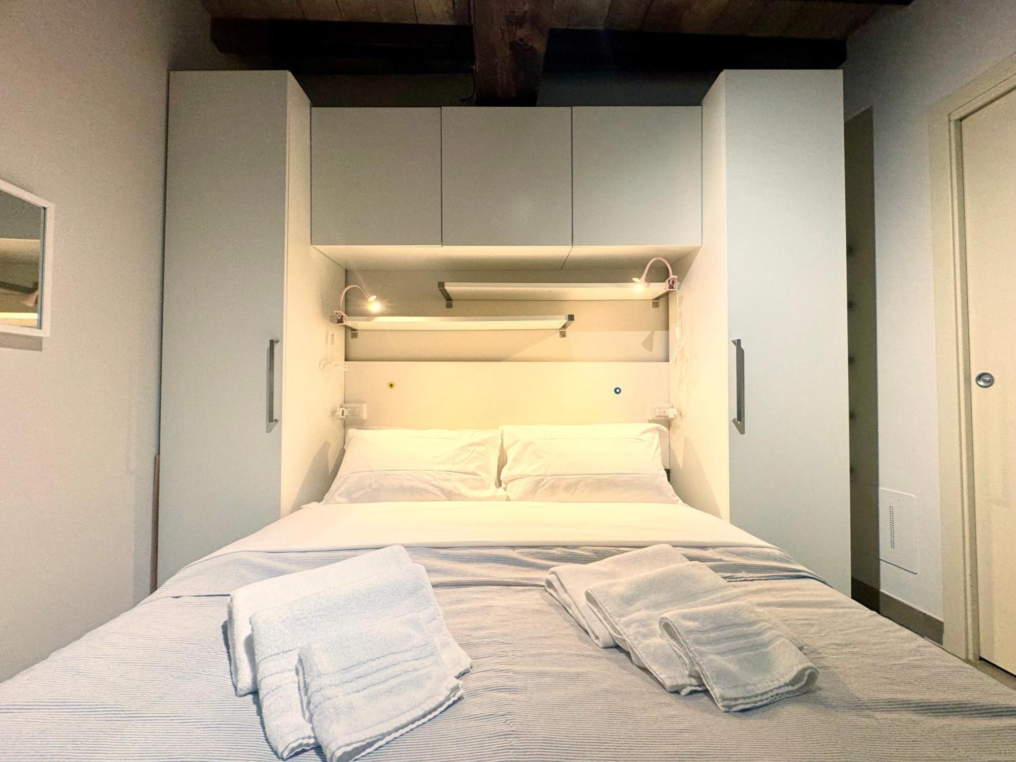 Niki O. Apartments Πάρμα Δωμάτιο φωτογραφία
